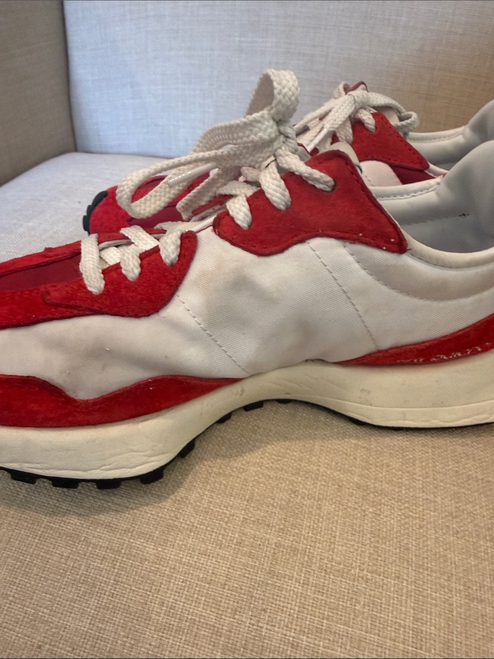 Men’s New Balance 327 sneakers -Red and White Retro Runner Sneakers - Picture 3 of 7